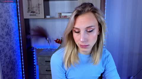 Snapshot of miraraid chatting on 02.04.25 miraraid online show from 02.04.25