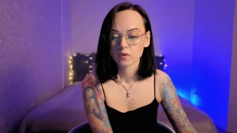 MiraSkyy online show from 04.03.26