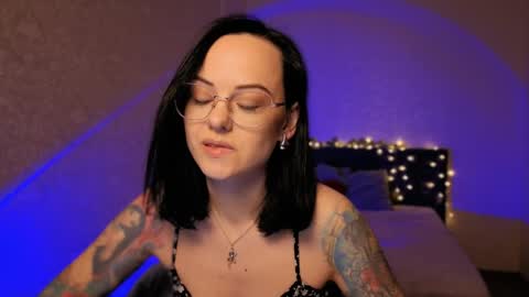 MiraSkyy online show from 05.15.26