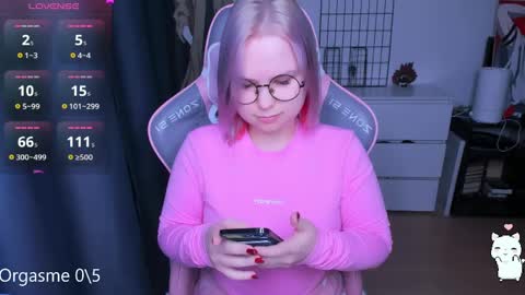 Kira online show from 04.19.26