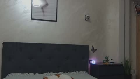 miriam04 online show from 04.15.26