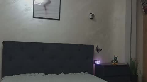 miriam04 online show from 04.17.26