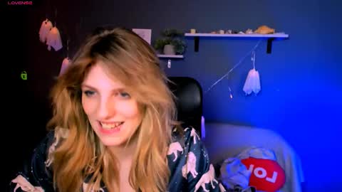 Snapshot of miriam_crazy chatting on 11.03.25 miriam_crazy online show from 11.03.25