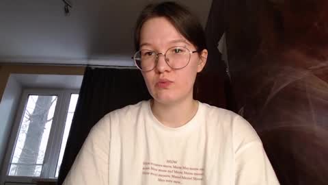 Snapshot of miriamor chatting on 01.19.25 Mira online show from 01.19.25