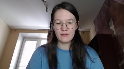 Snapshot of miriamor chatting on 02.06.25 Mira online show from 02.06.25