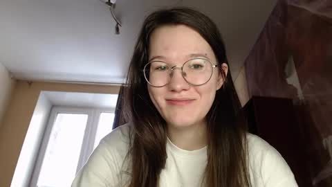 Snapshot of miriamor chatting on 02.09.25 Mira online show from 02.09.25