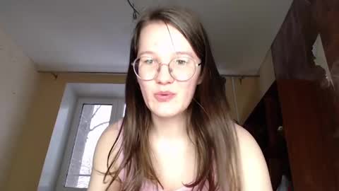 Snapshot of miriamor chatting on 02.09.25 Mira online show from 02.09.25