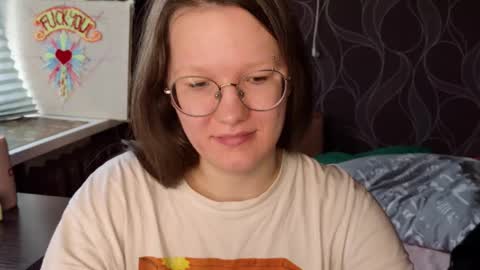 Snapshot of miriamor chatting on 10.04.25 Mira online show from 10.04.25