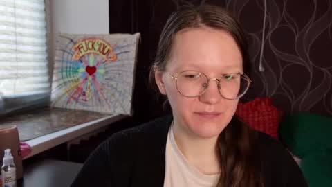 Snapshot of miriamor chatting on 10.07.25 Mira online show from 10.07.25