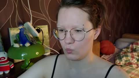 Snapshot of miriamor chatting on 07.26.26 Mira online show from 07.26.26