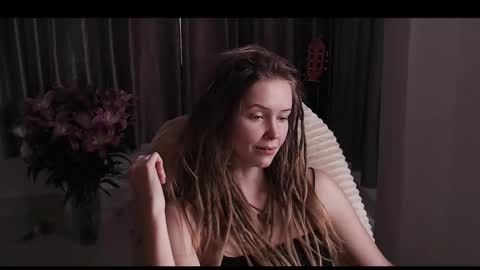 Snapshot of mirme_love chatting on 11.03.25 mirme_love online show from 11.03.25