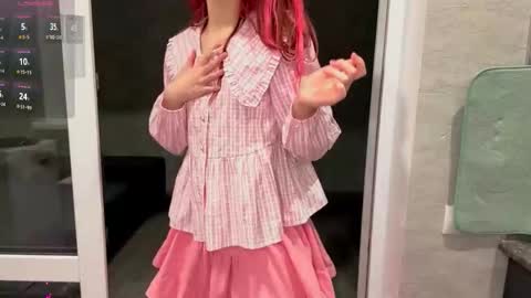 Molly online show from 09.27.25