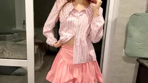 Molly online show from 10.11.25