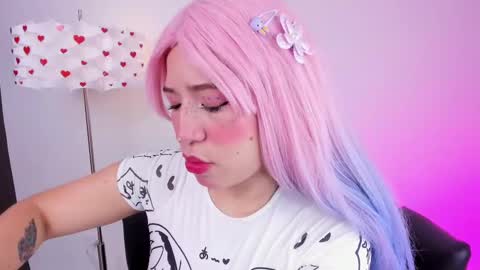 Snapshot of miss__daphne chatting on 09.19.25 Daphne online show from 09.19.25