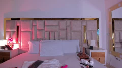 Snapshot of miss_abigail_ chatting on 10.13.25 Miss Abigail online show from 10.13.25