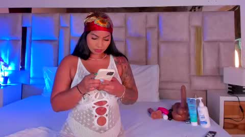 Snapshot of miss_abigail_ chatting on 11.24.25 Miss Abigail online show from 11.24.25