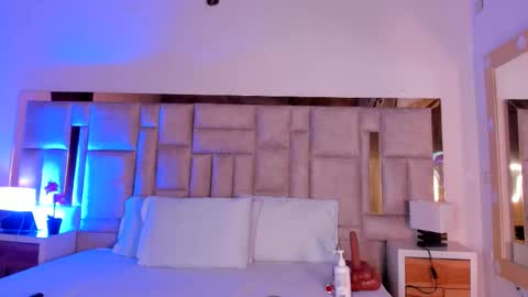 Snapshot of miss_abigail_ chatting on 11.30.25 Miss Abigail online show from 11.30.25