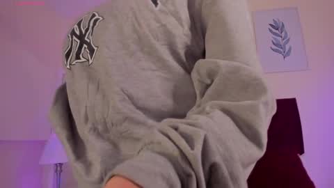 Snapshot of miss_amanda_ chatting on 04.09.26 Amanda Reyes online show from 04.09.26