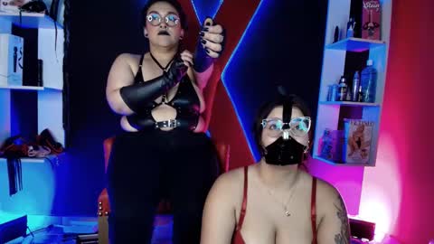 miss_and_submissive2 online show from 11.05.25