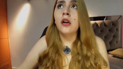 Anny online show from 12.23.25