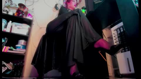 Snapshot of miss_asmodeus chatting on 09.18.25 missAsmodeus online show from 09.18.25