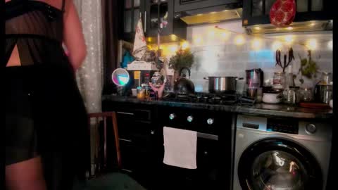 Snapshot of miss_asmodeus chatting on 09.23.25 missAsmodeus online show from 09.23.25