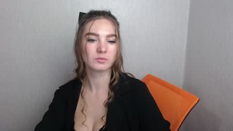 Snapshot of miss_azalea chatting on 01.06.25 Georgia online show from 01.06.25