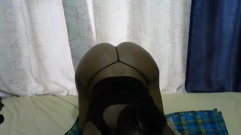 Snapshot of miss_bani chatting on 10.22.25 miss_bani online show from 10.22.25