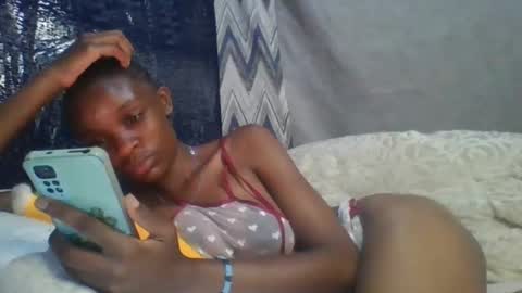 miss_belllo online show from 02.14.25