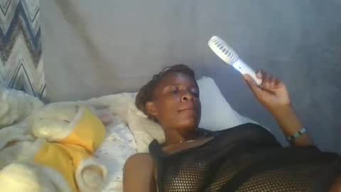 miss_belllo online show from 03.08.25