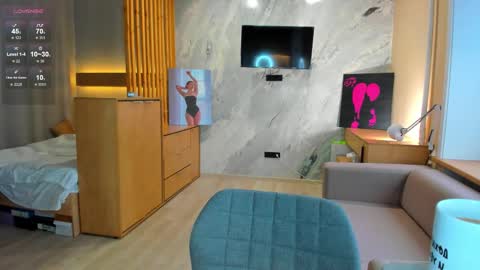 Snapshot of miss_bubbles chatting on 09.12.25 Sandy online show from 09.12.25