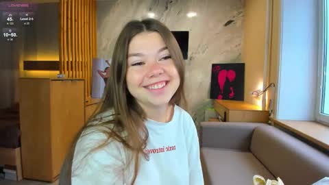 Snapshot of miss_bubbles chatting on 09.23.25 Sandy online show from 09.23.25