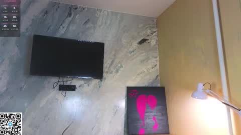 Snapshot of miss_bubbles chatting on 10.13.25 Sandy online show from 10.13.25