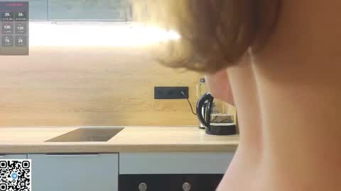 Snapshot of miss_bubbles chatting on 10.14.25 Sandy online show from 10.14.25