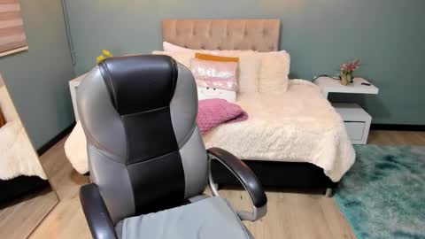 Cataleya online show from 12.19.25