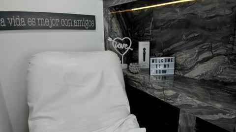 Danika online show from 02.05.25