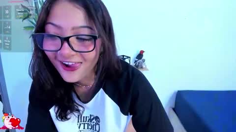 miss_danikaa online show from 11.25.25