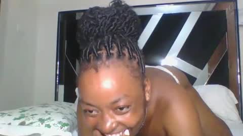 miss_dree online show from 12.04.24