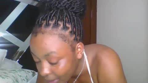 miss_dree online show from 12.04.24