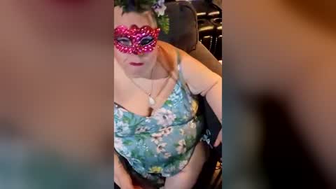 Snapshot of miss_ella_rose chatting on 06.17.26 miss_ella_rose online show from 06.17.26