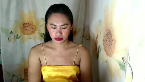 Snapshot of miss_eva2025 chatting on 05.19.26 Eva online show from 05.19.26