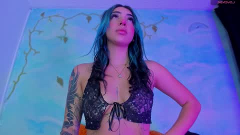 miss_evans_ online show from 11.10.25