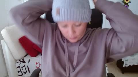 Miss Evoleth online show from 12.01.25