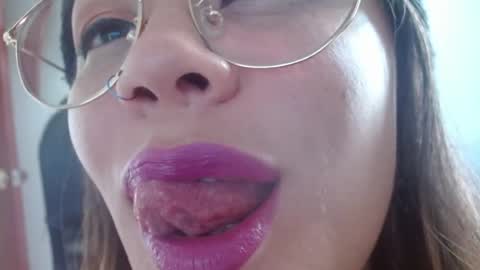 Miss Evoleth online show from 05.25.26
