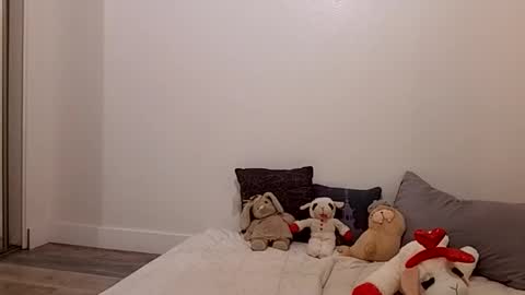 Miss Ivory online show from 03.06.26