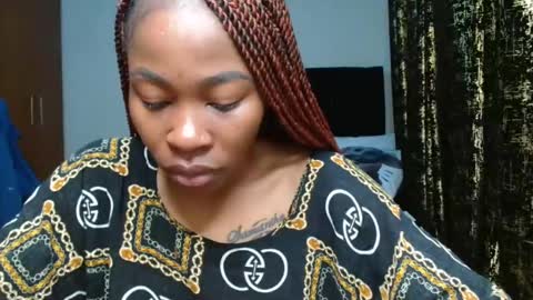 Miss Kiarrafit online show from 02.13.25