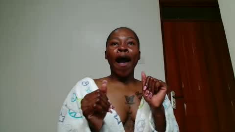 Miss Kiarrafit online show from 04.12.26