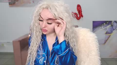 miss_kiten online show from 02.15.25