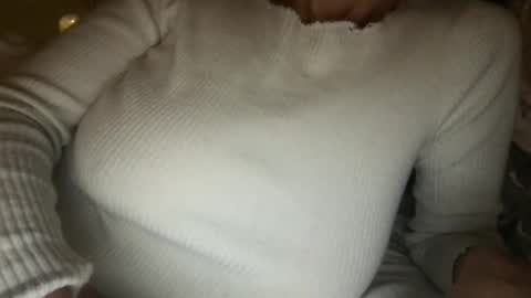 Snapshot of miss_laura11 chatting on 11.17.25 miss Laura online show from 11.17.25