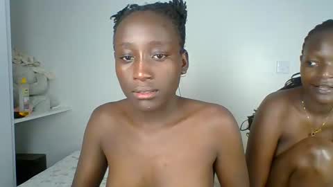 miss_lolah7 online show from 05.04.26